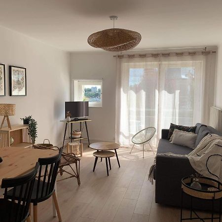 Appartement 40M2 Vue Sur Mer Acces Direct Plage Et Parking Prive Динар Экстерьер фото