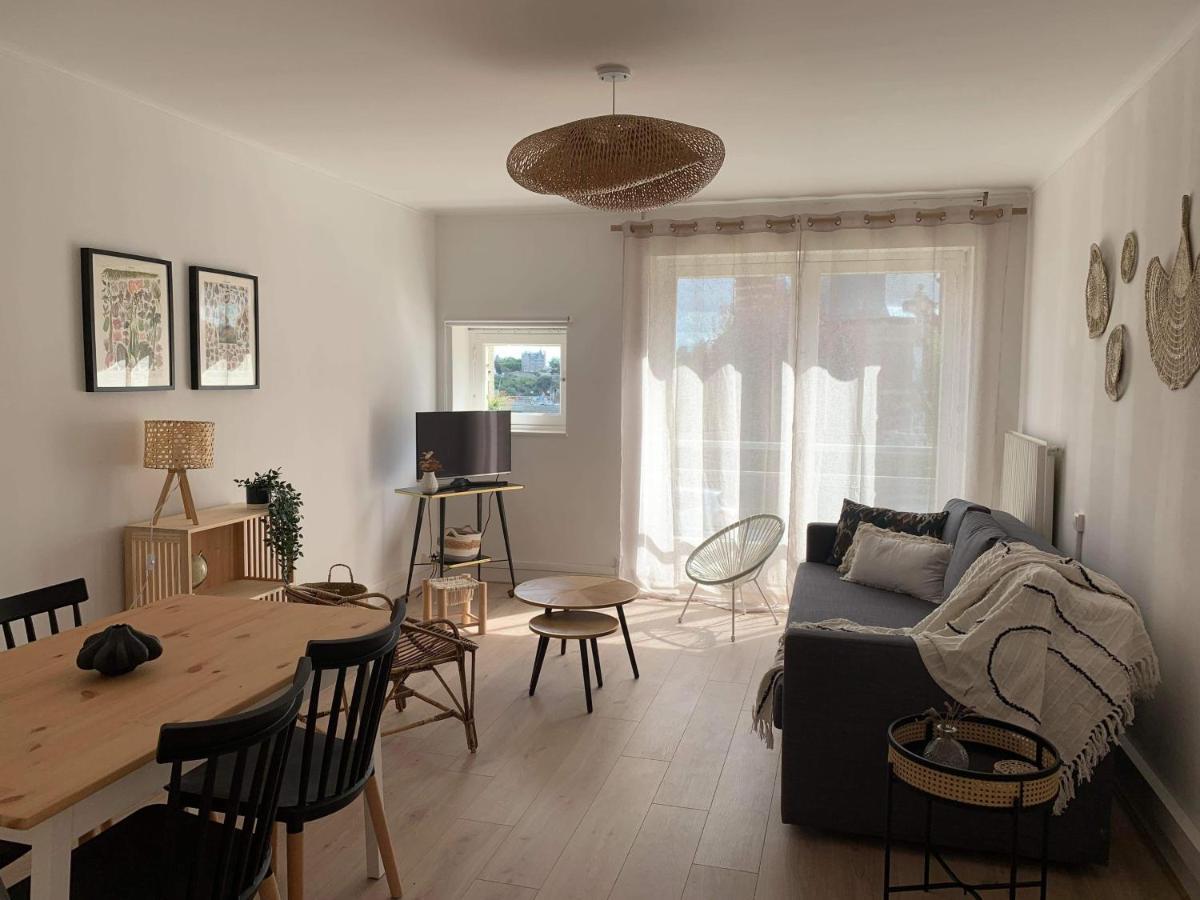 Appartement 40M2 Vue Sur Mer Acces Direct Plage Et Parking Prive Динар Экстерьер фото